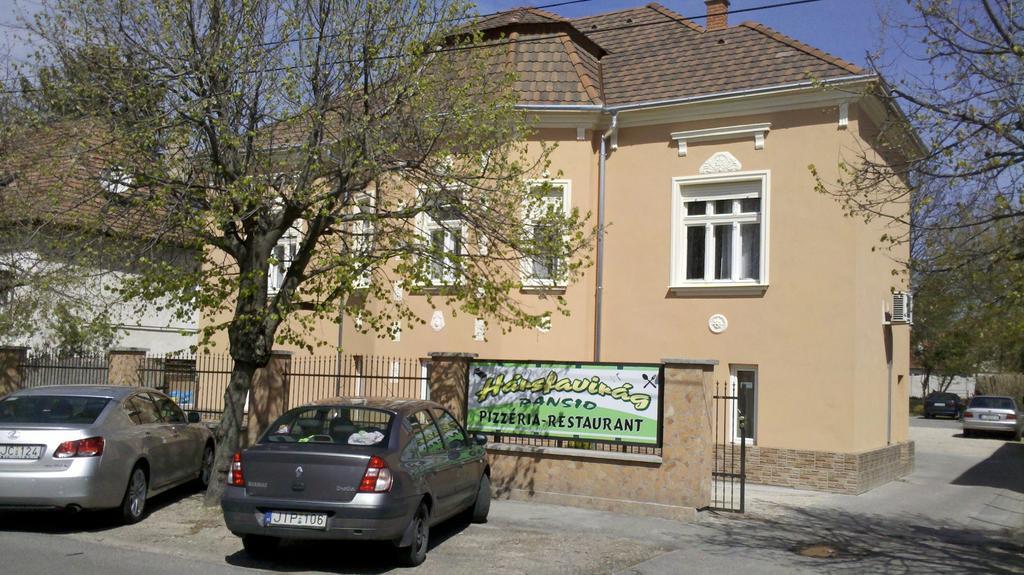Harsfavirag Vendeghaz Bed & Breakfast Papa Exterior photo